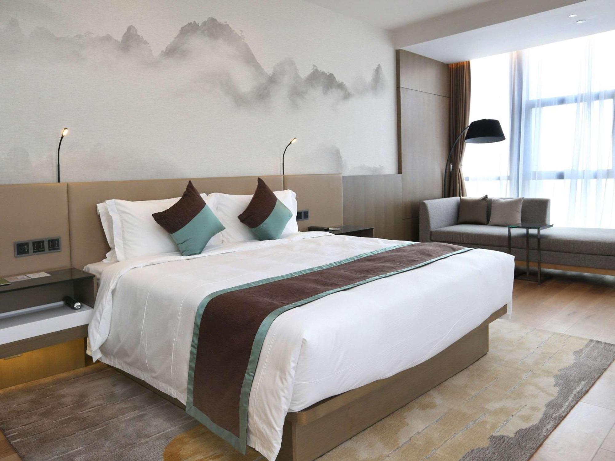 Novotel Deqing Exteriör bild